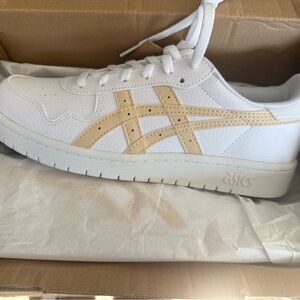 Asics White/Marzipan Japan S